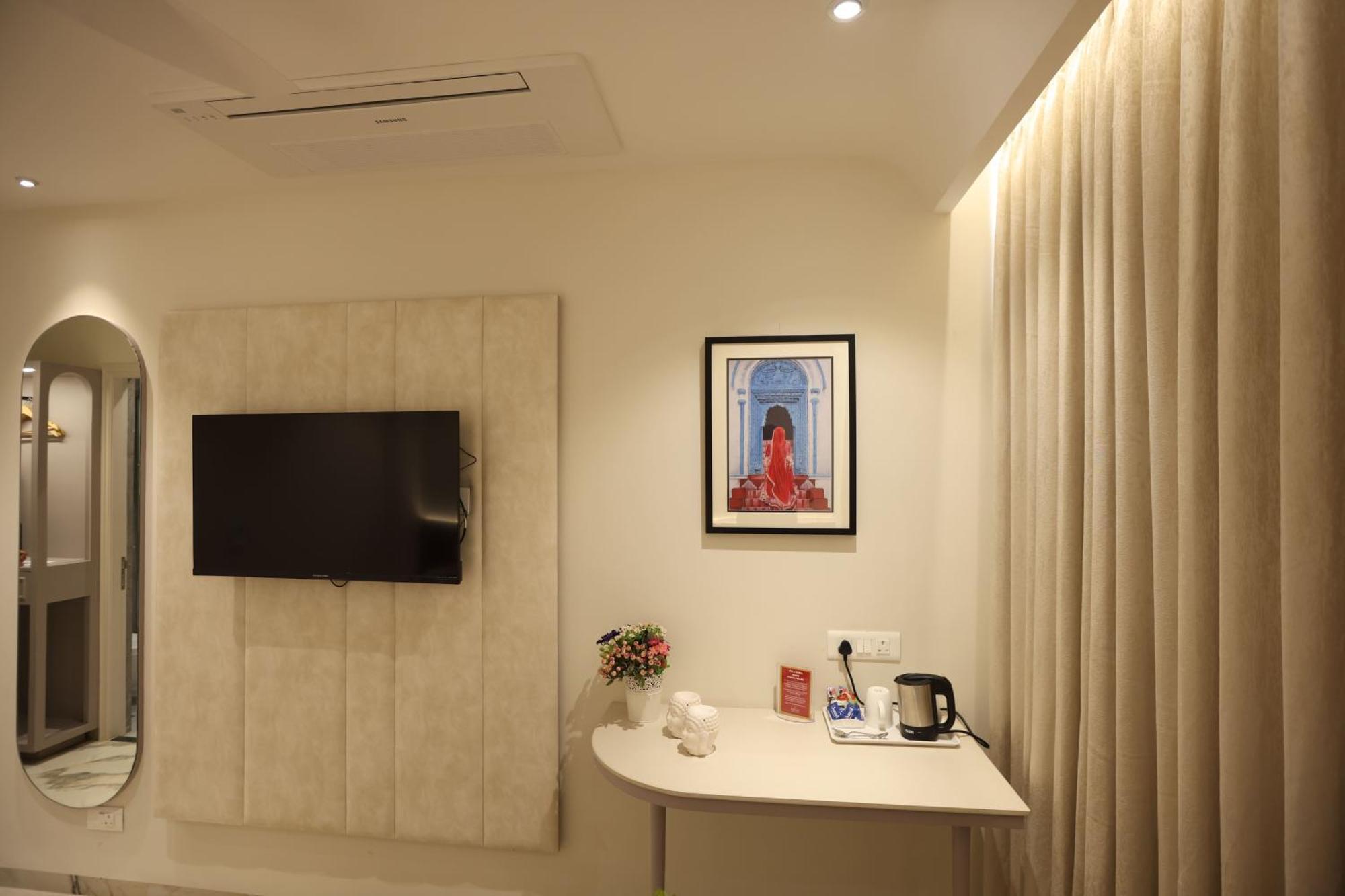 Hiraya Hotels Mohali ภายนอก รูปภาพ