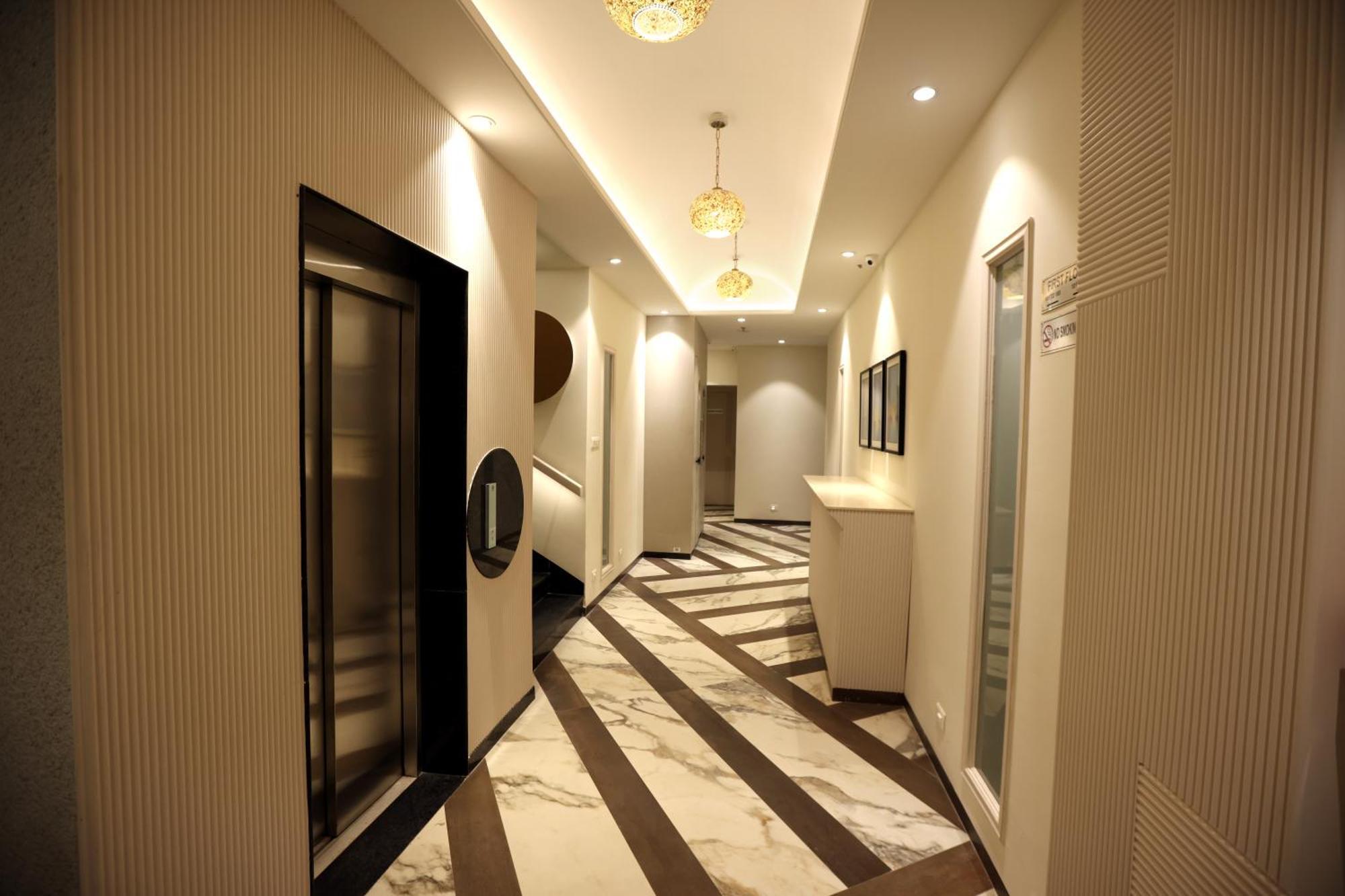 Hiraya Hotels Mohali ภายนอก รูปภาพ