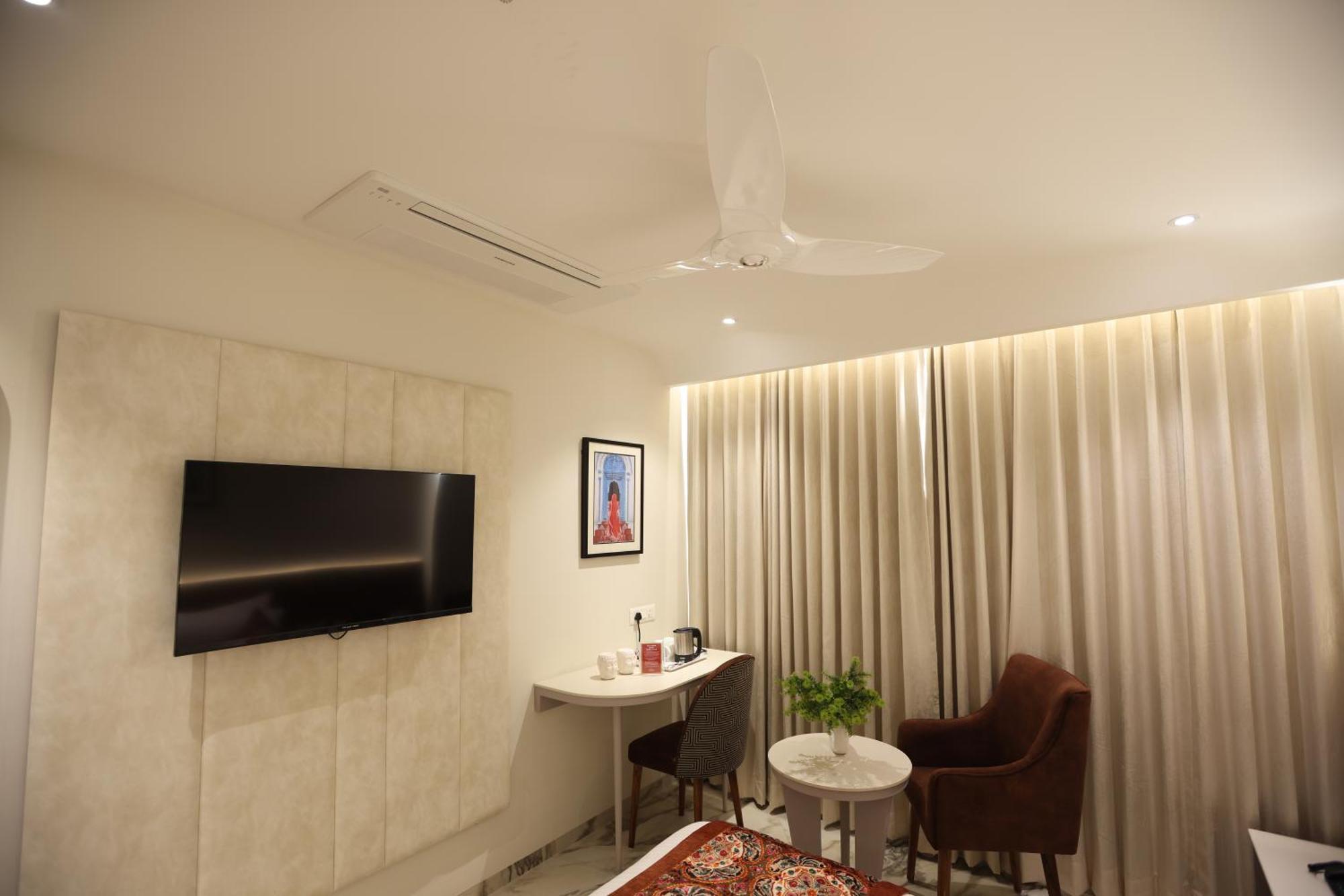 Hiraya Hotels Mohali ภายนอก รูปภาพ