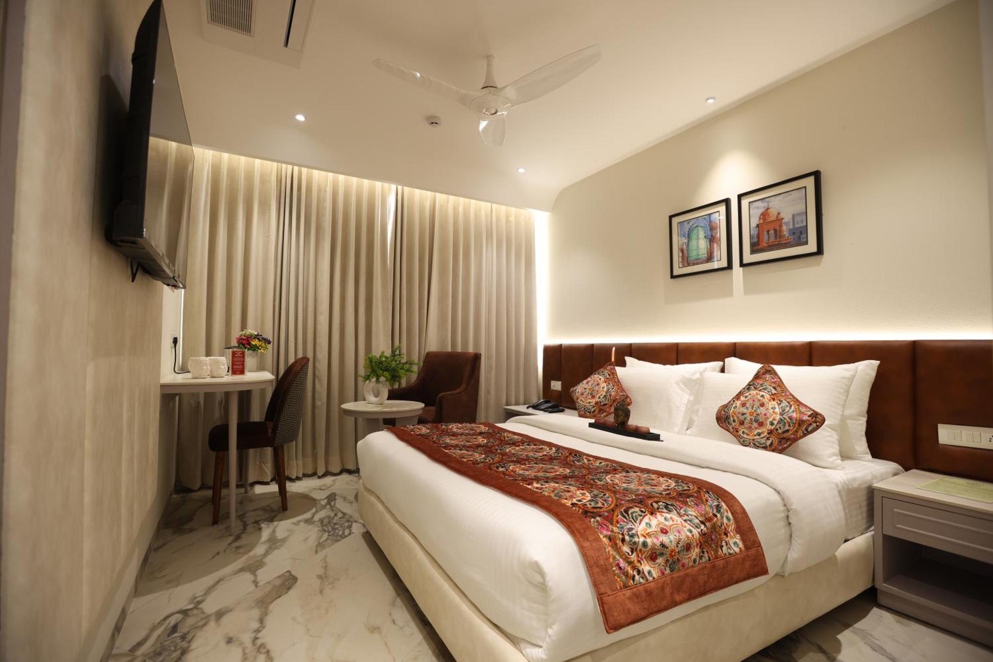 Hiraya Hotels Mohali ภายนอก รูปภาพ